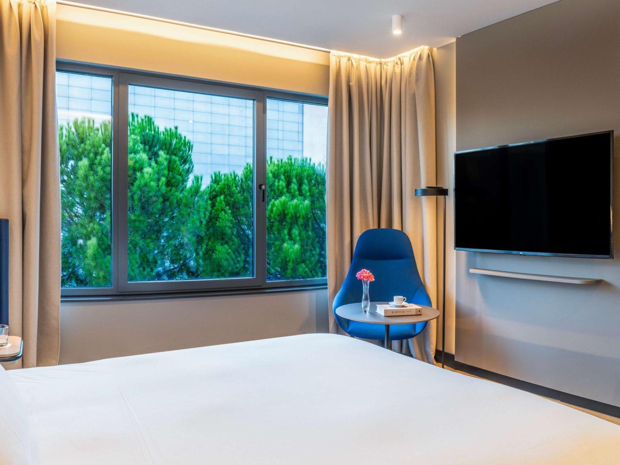 Pullman Madrid Airport & Feria Hotel Ngoại thất bức ảnh