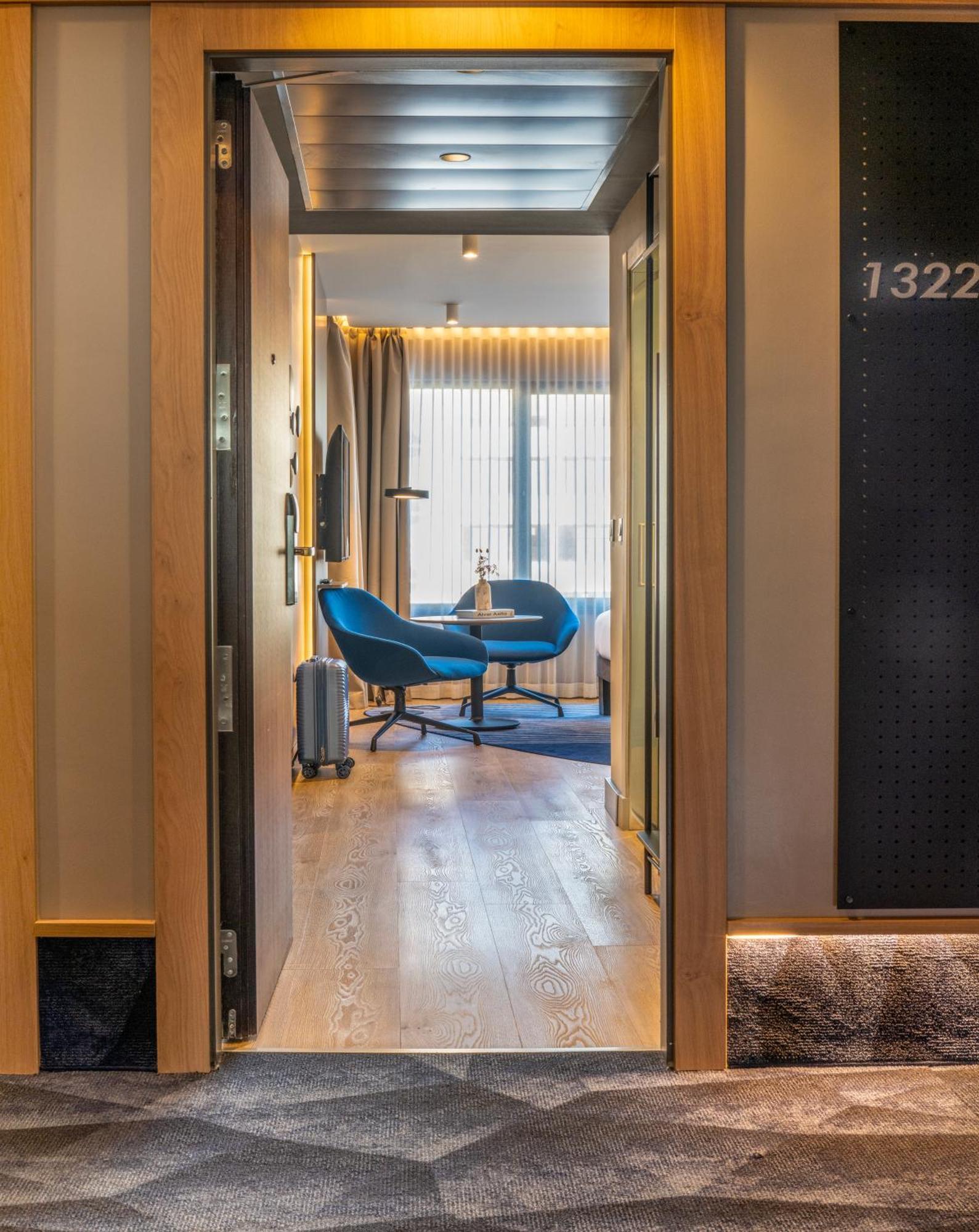 Pullman Madrid Airport & Feria Hotel Ngoại thất bức ảnh