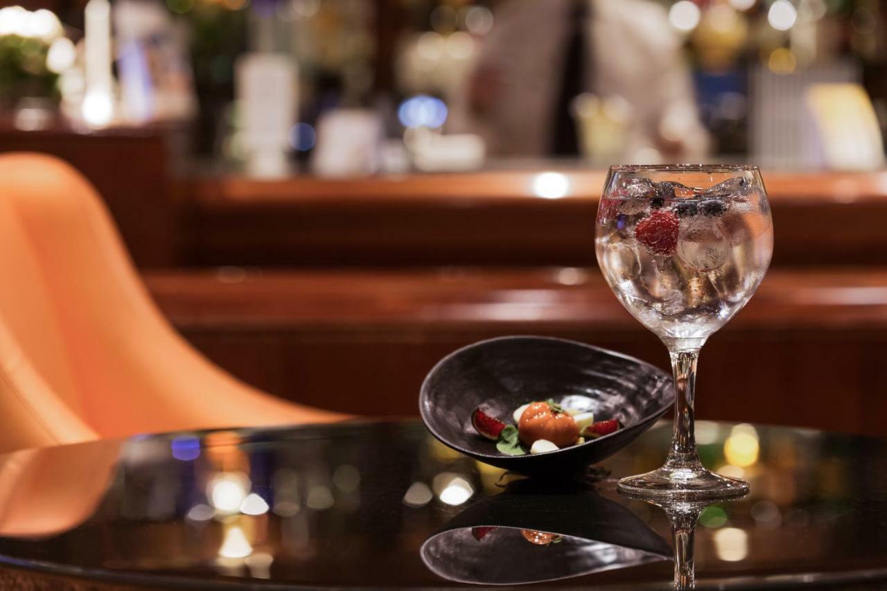 Pullman Madrid Airport & Feria Hotel Ngoại thất bức ảnh