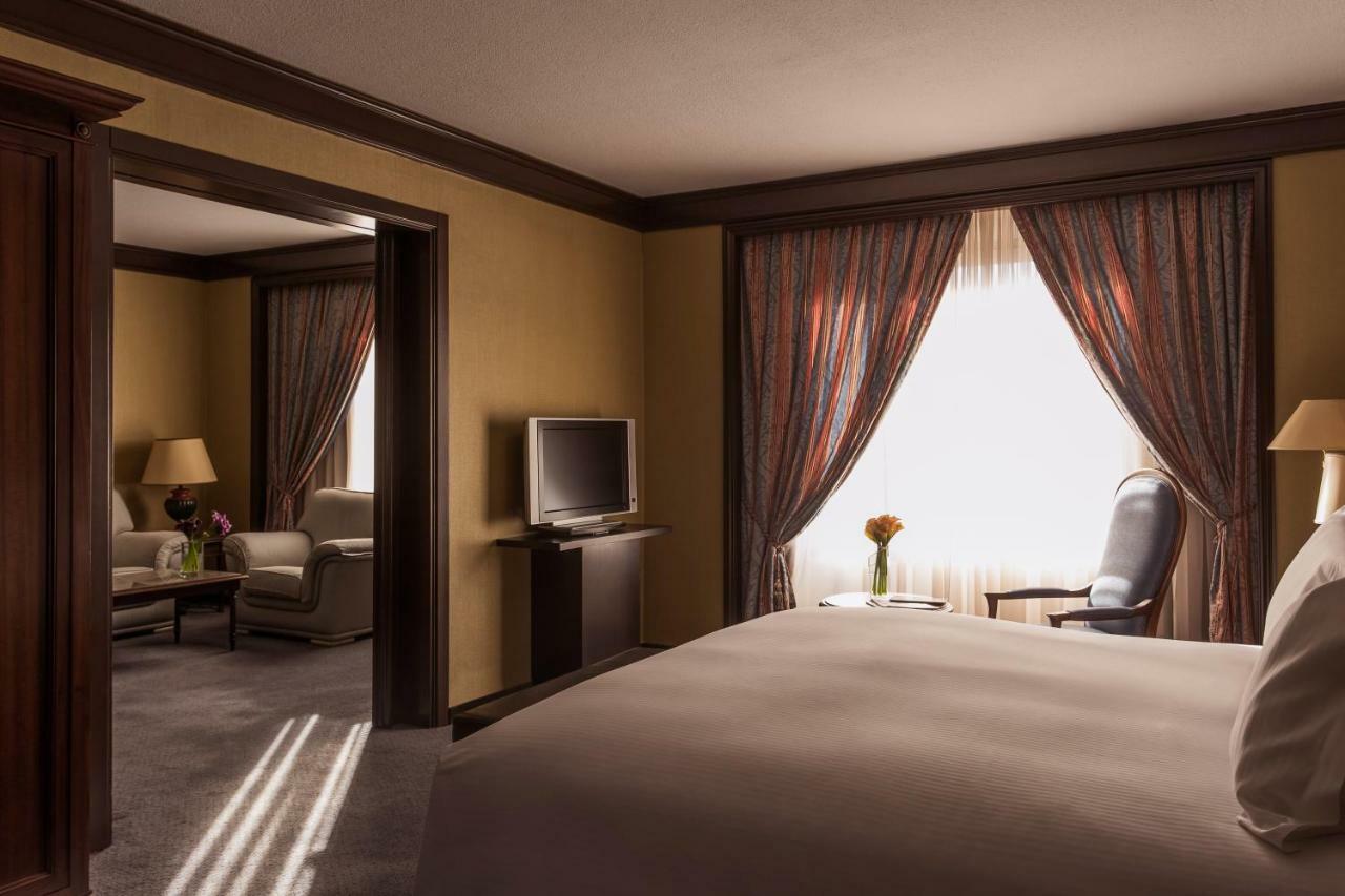 Pullman Madrid Airport & Feria Hotel Ngoại thất bức ảnh