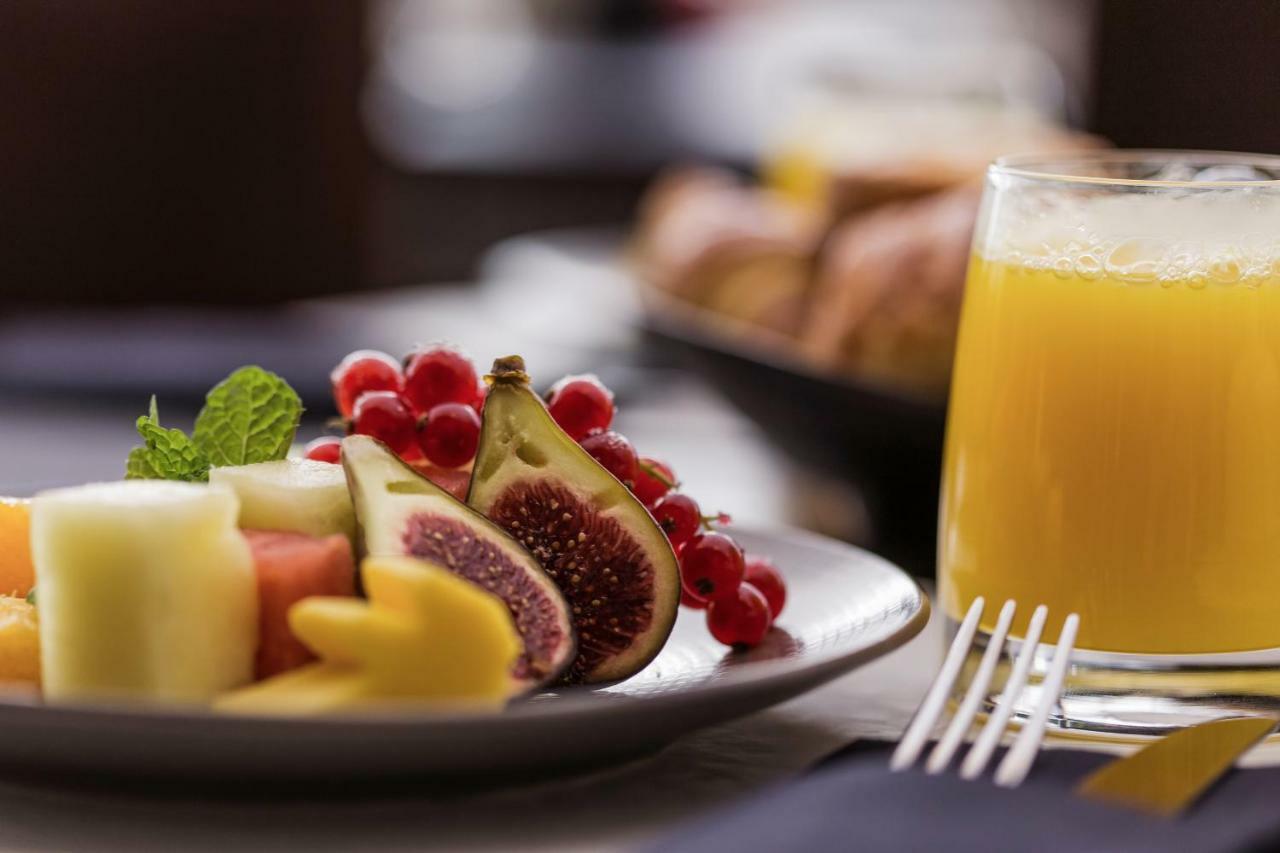 Pullman Madrid Airport & Feria Hotel Ngoại thất bức ảnh